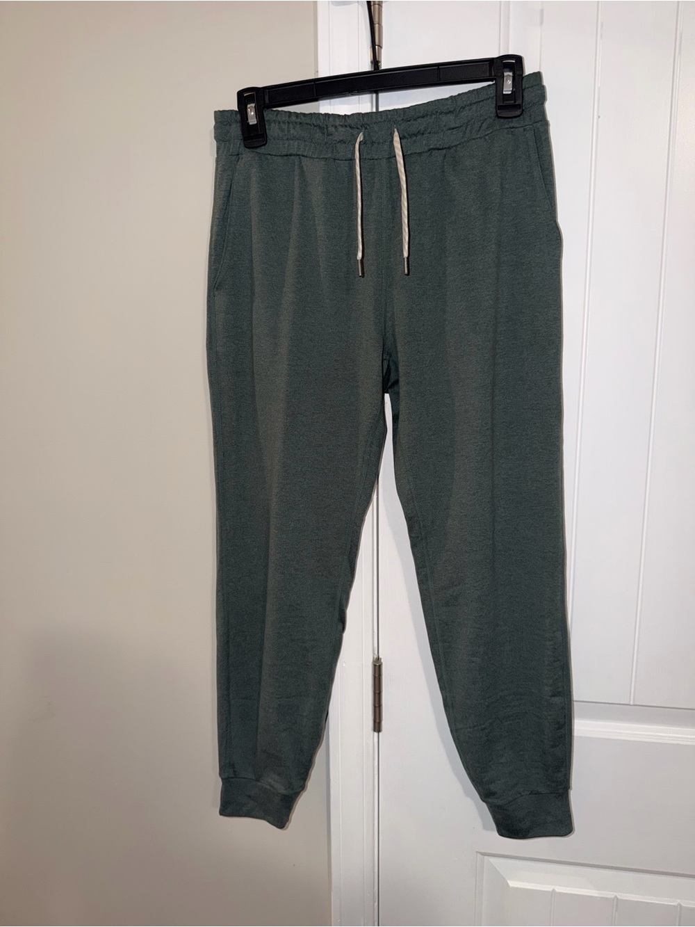 Vuori Performance Joggers Charcoal Heather Green Size XS VW303